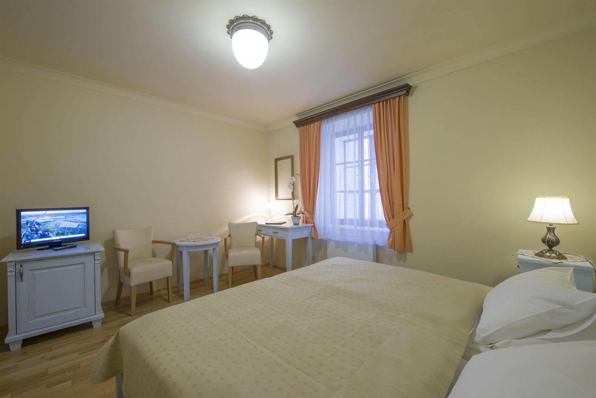 Cerny Slon Hotel Prag